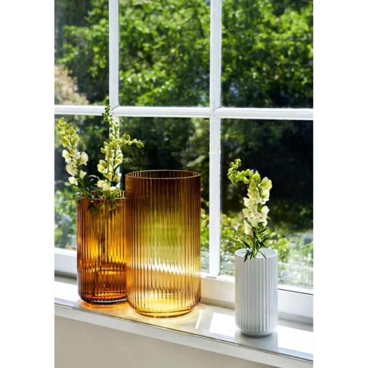 „Lyngby Porcelaen“ stiklo vaza „Lyngby Amber“, 31 cm aukščio, gintaro spalvos