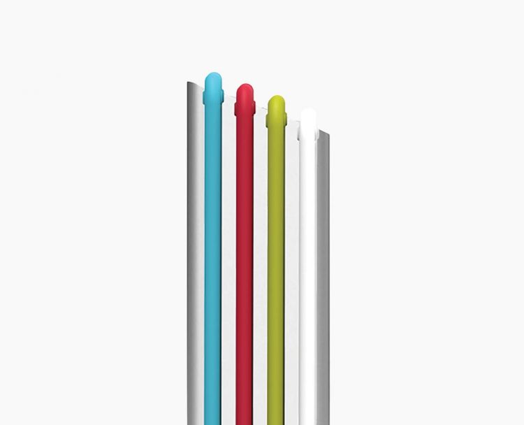 Joseph Joseph 4 spalvotos pjaustymo lentelės, metaliniame baltos spalvos dėkle, „Folio™“