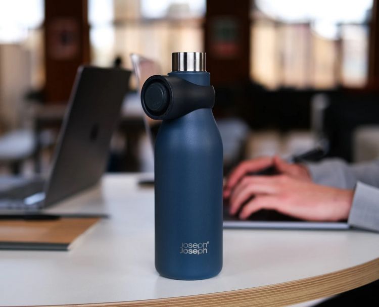 Joseph Joseph nerūdijančio plieno vakuuminis vandens butelis, „Loop™“ 500 ml 