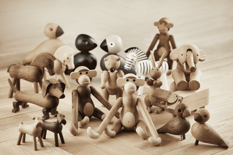Kay Bojesen medinė dekoracija/žaislas „Monkey Mini“, ruda, ąžuolinė